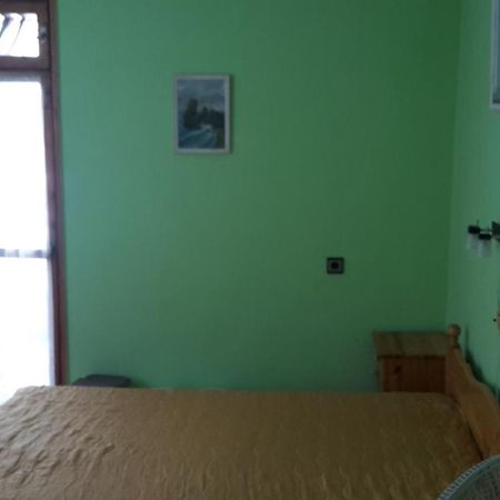 Hotel Dom Lidiya Pomorie Esterno foto