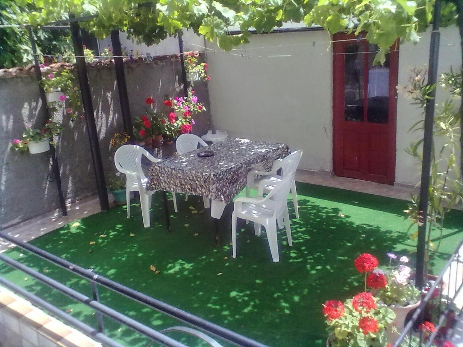 Hotel Dom Lidiya Pomorie Esterno foto