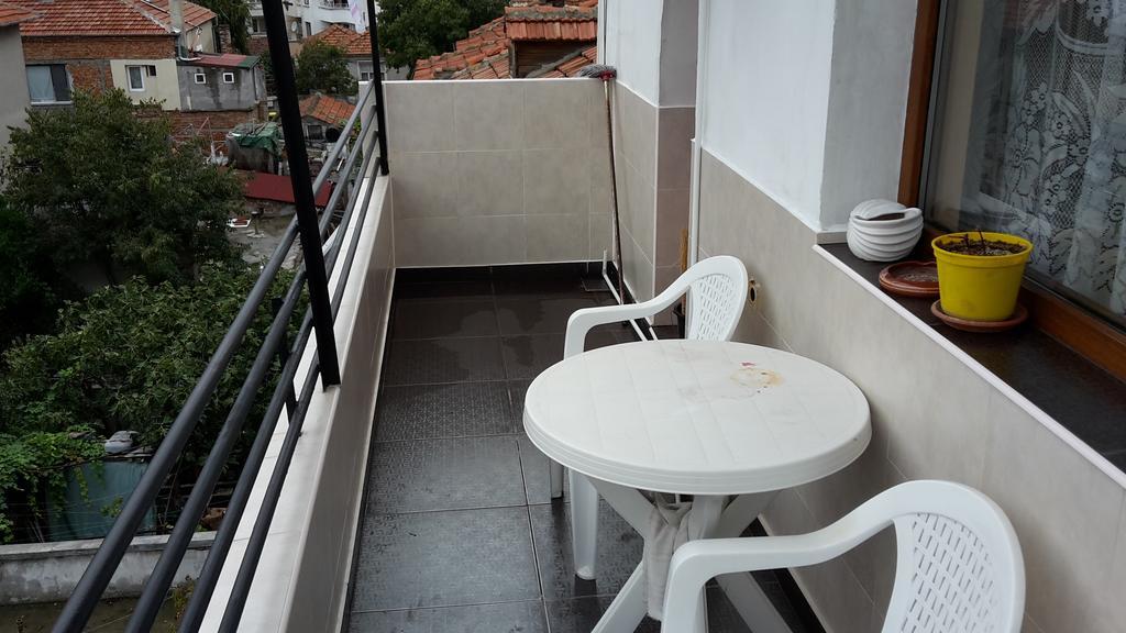 Hotel Dom Lidiya Pomorie Esterno foto