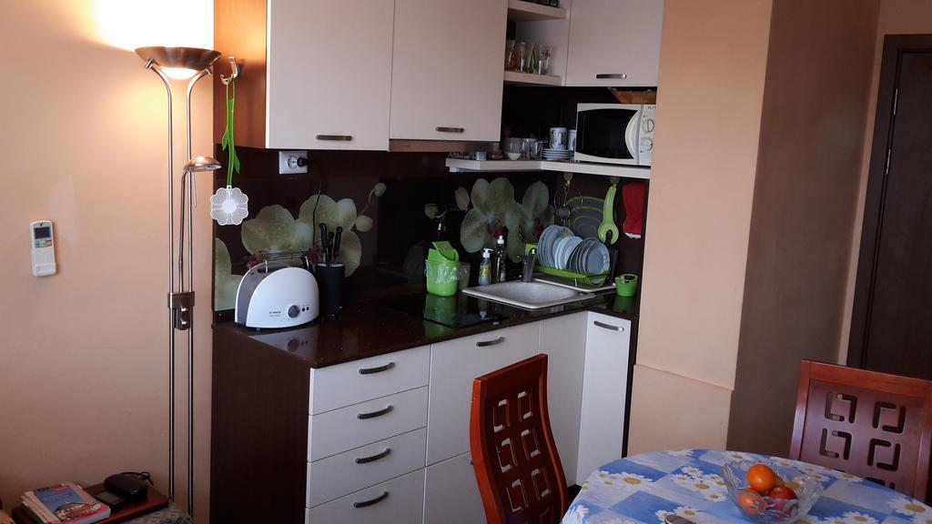 Hotel Dom Lidiya Pomorie Esterno foto